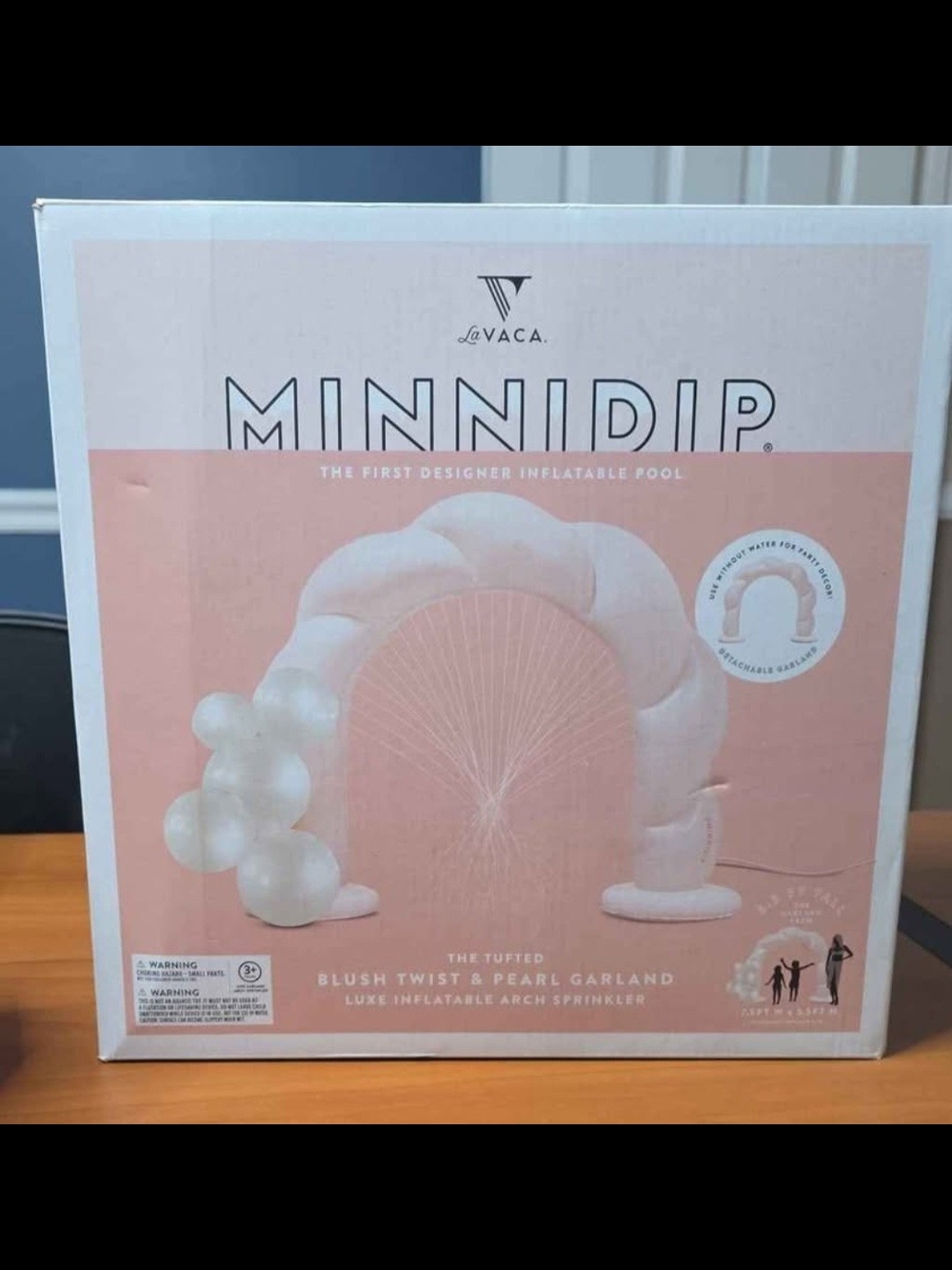 Minnidip Blush Twist & Pearl Garland Inflatable Arch Sprinkler